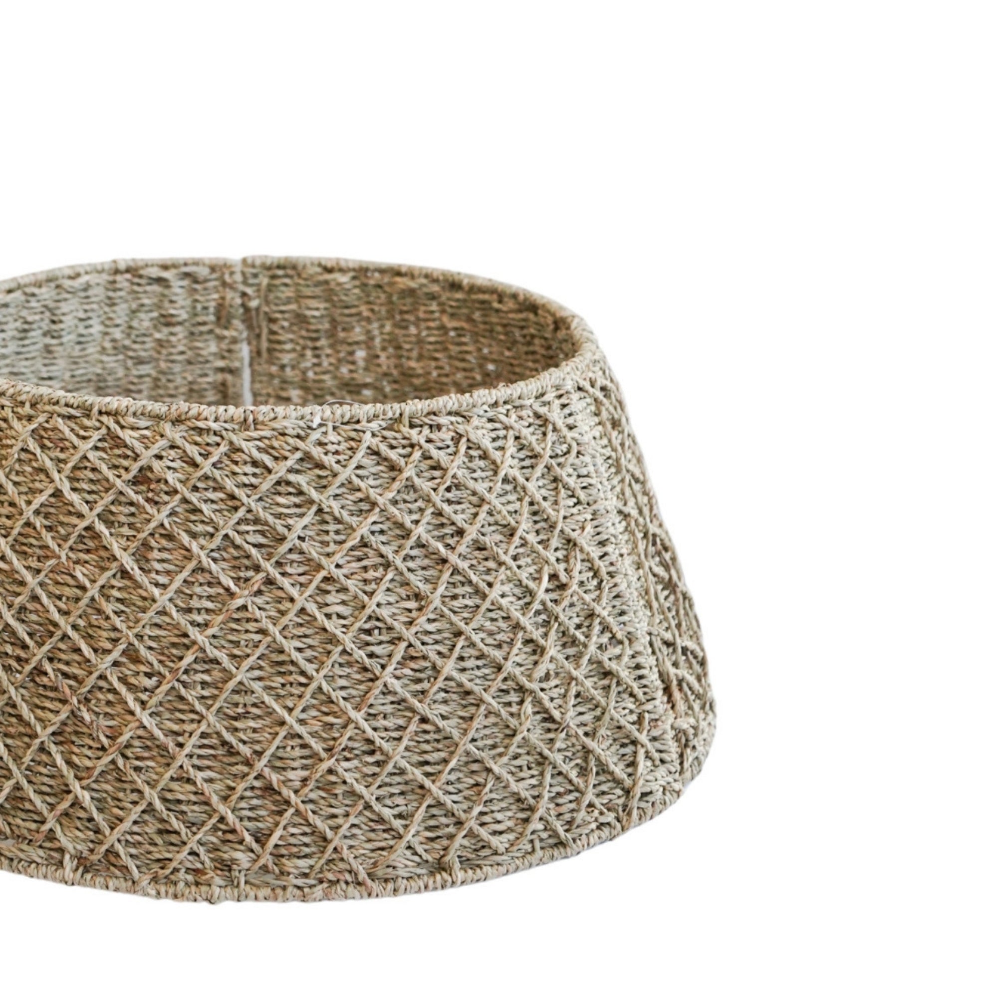 Round Foldable Diamond Wicker Tree Skirt