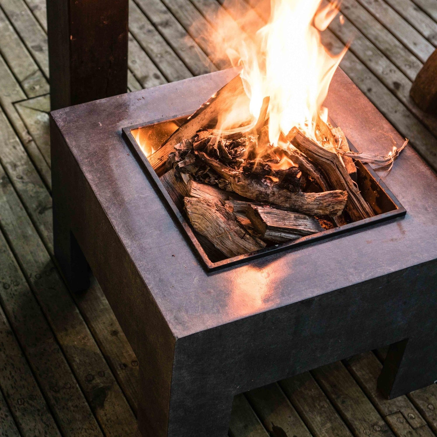 Square Firebowl & Square Console
