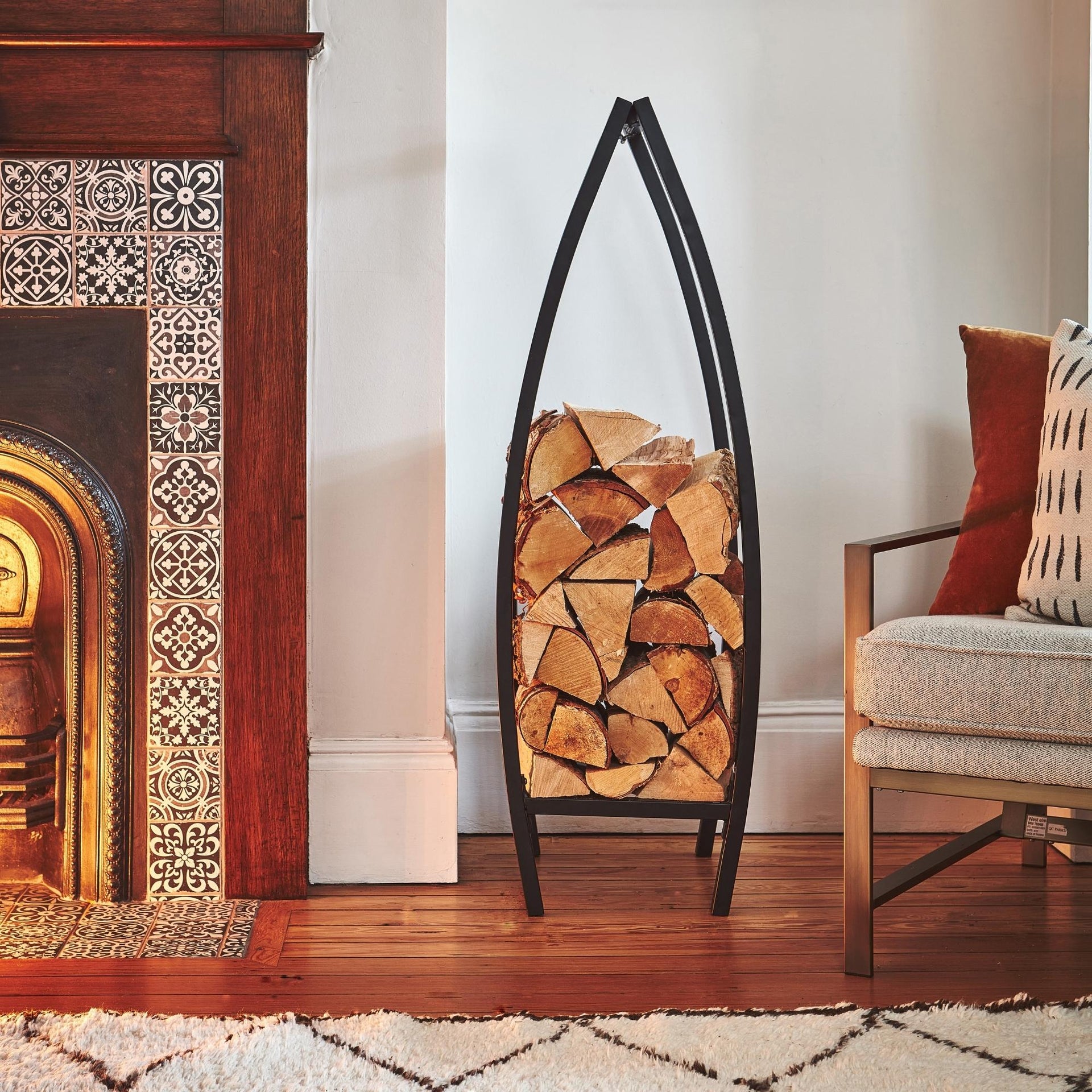 Tall Leaf Log Storage