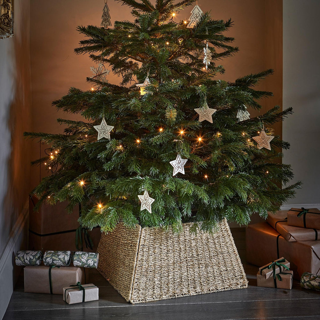 Seagrass Foldable Square Tree Skirt Sustainable