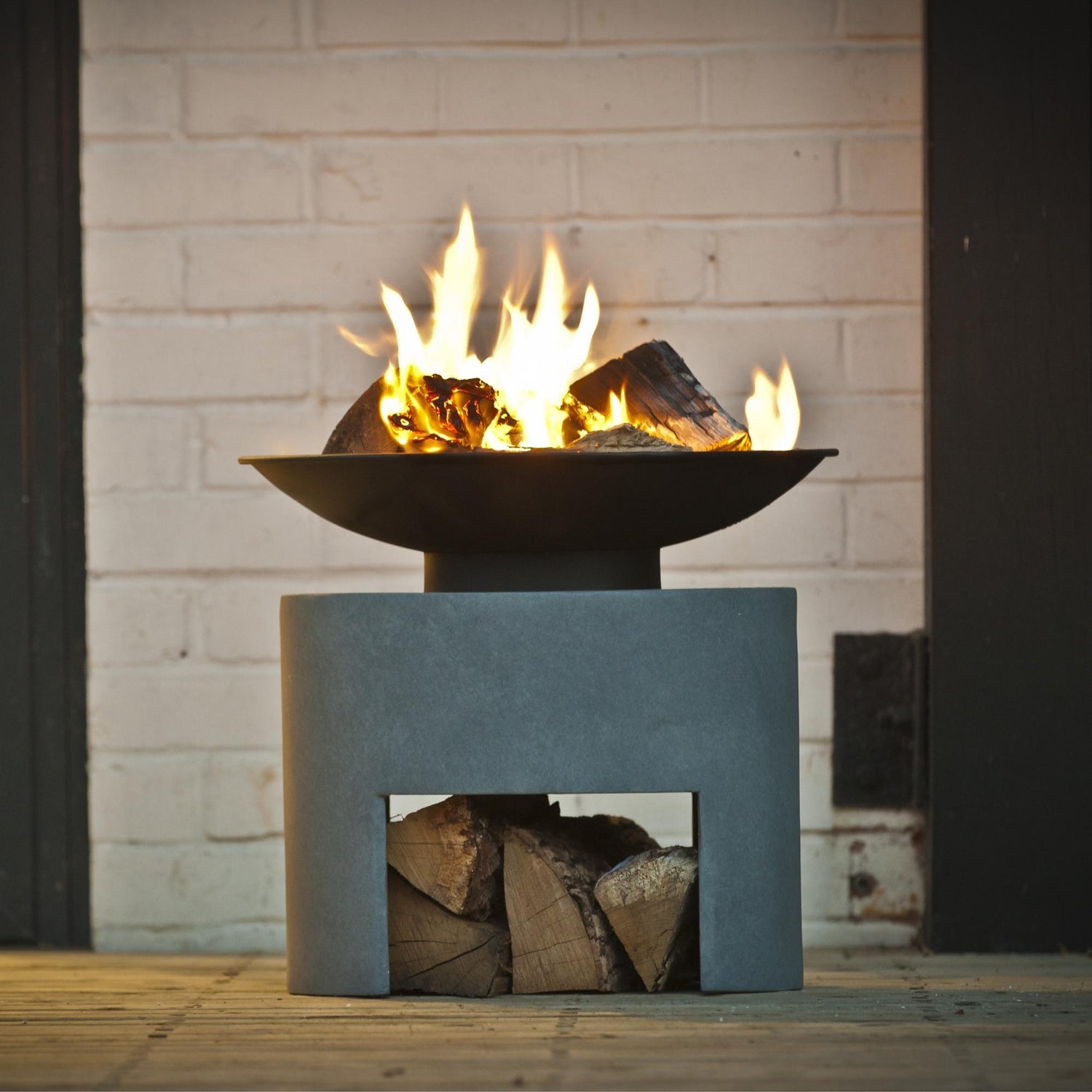 Firebowl &amp; Oval Console Cement