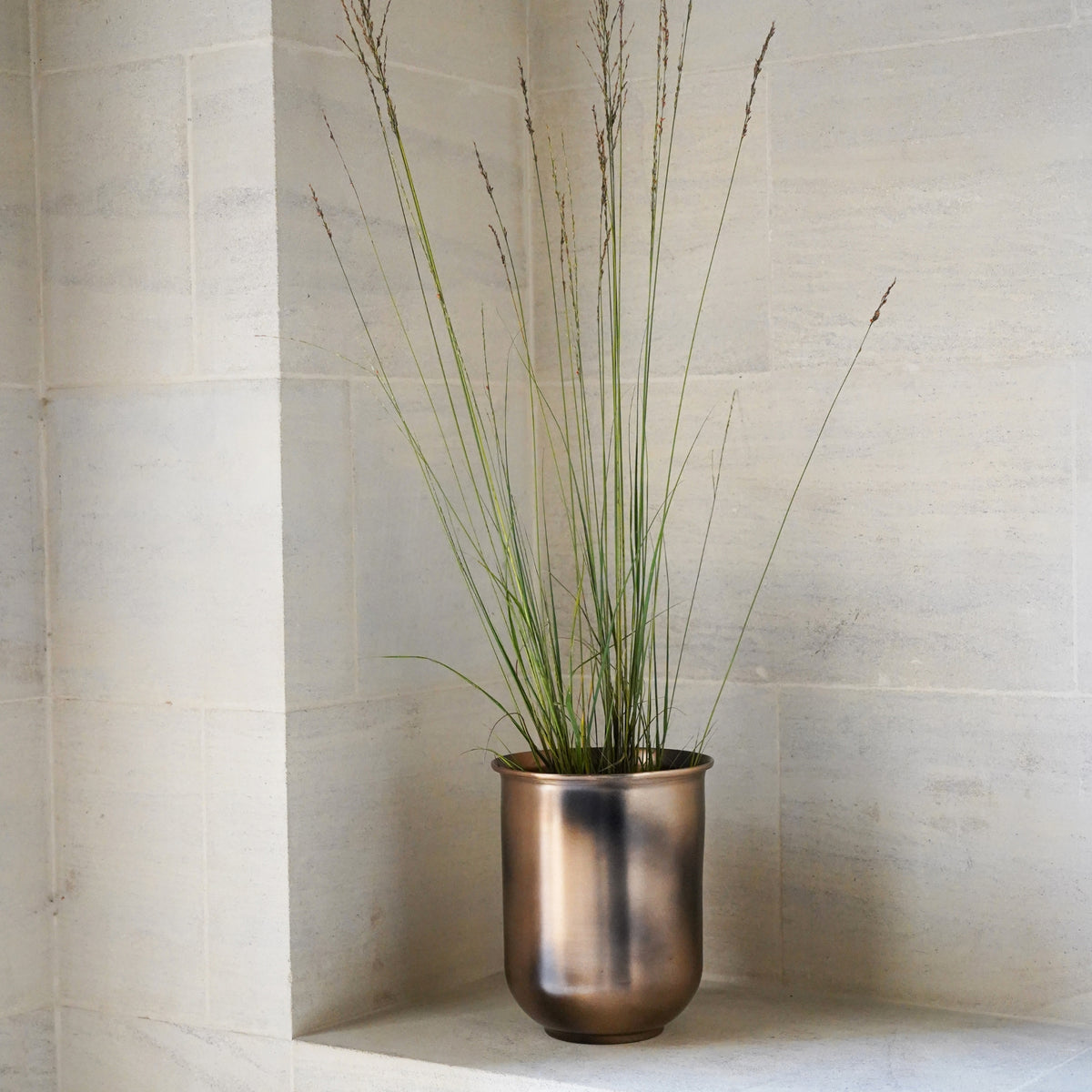 Outdoor Hampton Metal Planter
